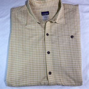 Patagonia Shirt Adult XLarge Button Up Fishing Hiking Plaid Short Sleeve Mens XL